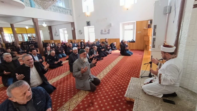 Eynesil ve Espiye'de şehit polisler için mevlit okutuldu