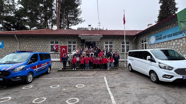 Kargı'da öğrenci ve velilere KADES uygulaması anlatıldı