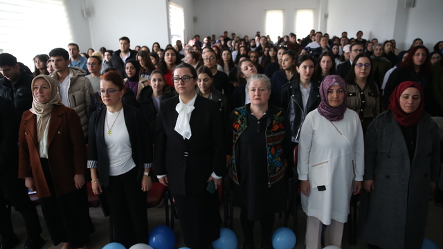 Kastamonu'da "Ebeveynlerin sesi, bakımın yönü, otizm ve hemşirelik paneli" gerçekleştirildi