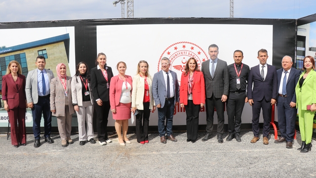 Denizli'de 500 yataklı Acil Durum Hastanesi hizmete girdi
Devlet hastanesi yaklaşık 4 ay içerisinde taşınıyor