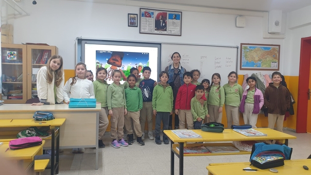 Datça'da öğrenciler 'hikayelerle satranç' etkinliğinde buluştu