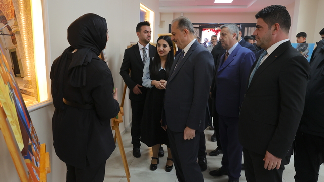 Hakkari'de "Kim Var?" sanat etkinliği düzenlendi