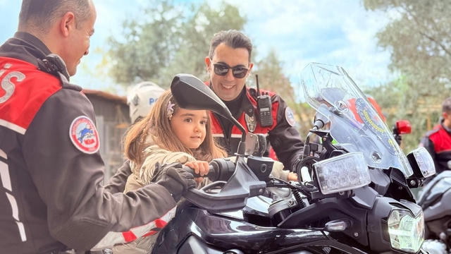 Edremit emniyetinden geleceğin polislerine eğitim