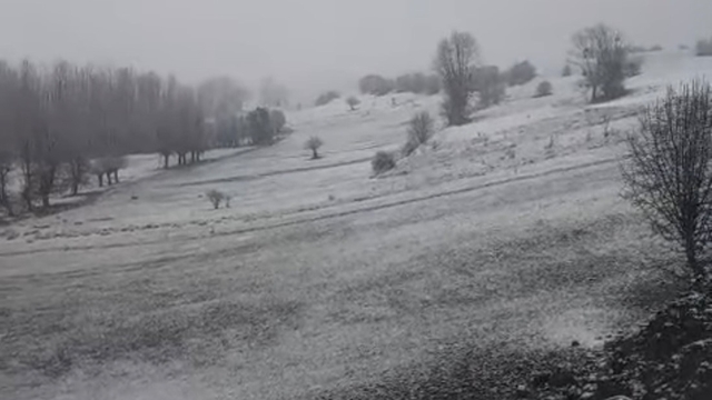 Halkapınar'da nisan ayında kar sürprizi