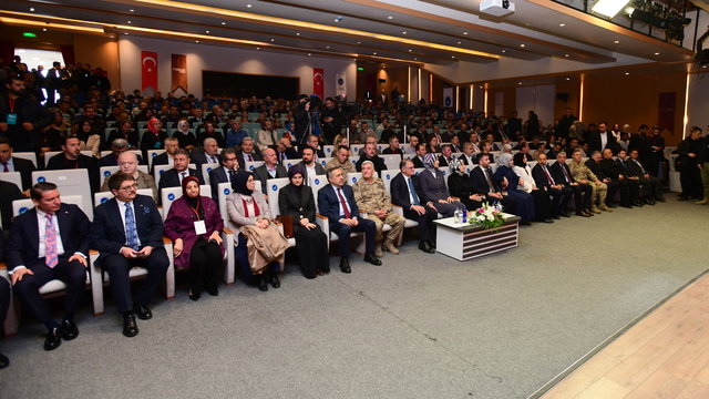 İçişleri Bakan Yardımcısı Yiğitbaşı, Van'da "İhtisas Akademi'26" programına katıldı: