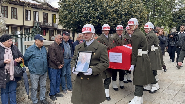 MHP'li Büyükataman'ın acı günü
Büyükataman'ın kayınpederi Ekrem Yurdacan dualarla uğurlandı