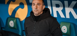 Trendyol Süper Lig: Çaykur Rizespor: 3 - Samsunspor: 0 (İlk yarı)