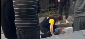 Müşterisinin evinde temizlik yaparken 5’inci kattan düşüp, yaralandı