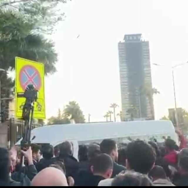 Bornova Belediye Başkanı 'dolandırıcılık' ve 'resmi belgede sahtecilik' suç...