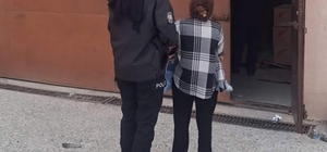 Hırsızlıktan 18 yıl 9 ay hapis cezası bulunan kadın yakalandı