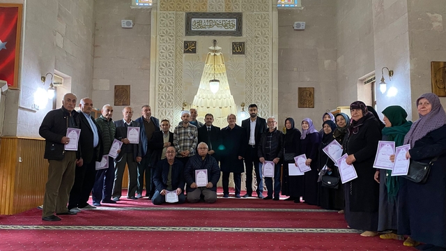 Suşehri'nde hacı adayları için eğitim semineri düzenlendi