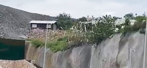 Minibüsüyle ters yönde ilerleyip trafiği tehlikeye atan sürücüye ceza