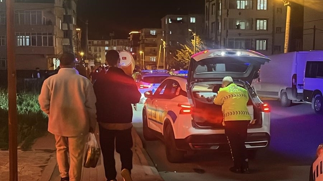 Toplu taşıma aracı ile otomobil çarpıştı: 9 yaralı