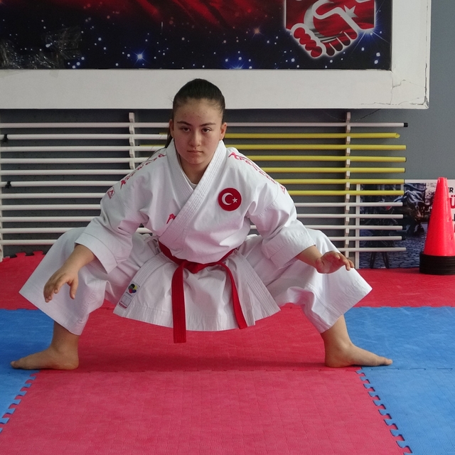 Babasının desteğiyle başladı, 14 yaşında Türkiye şampiyonluğuna uzandı
14 y...