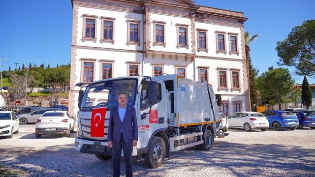 Ayvalık Belediyesi'nin temizlik işleri filosu güçleniyor