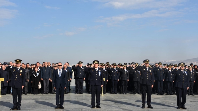 İzmir'de Türk Polis Teşkilatı'nın 181'inci kuruluş yıl dönümü kutlandı