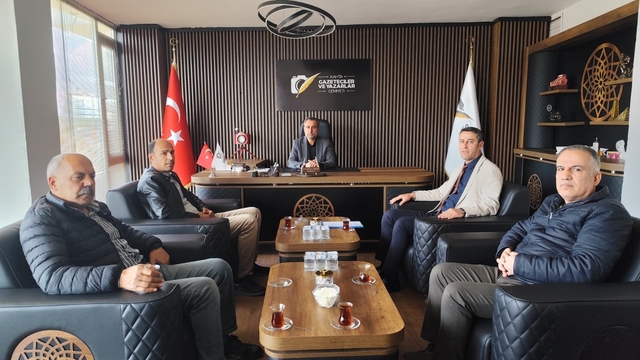 Kahta Tarım ve Orman Müdürü Yıldırım gazetecilerle bir araya geldi