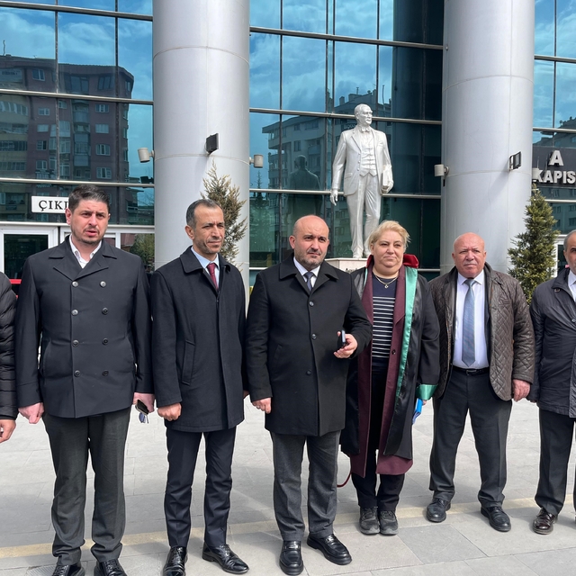 Eskişehir Büyükşehir Belediyesi'ne 'Fahiş artış' için suç duyurusu
AK Parti...