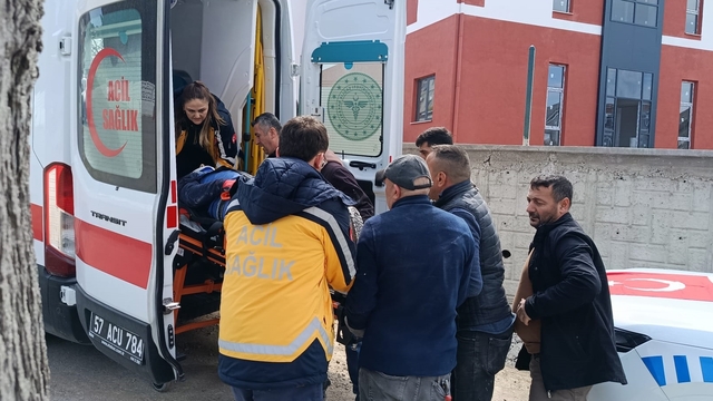 Sinop'ta inşaattan düşen işçi yaralandı