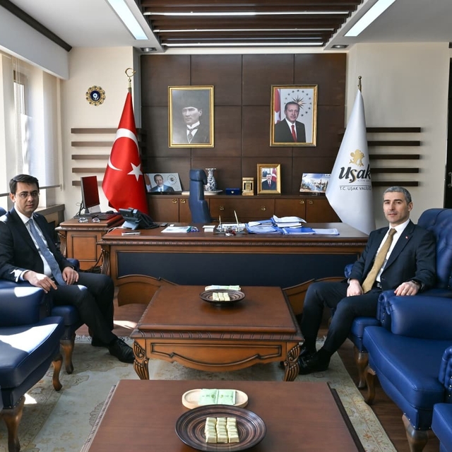 Afyonkarahisar Valisi Aktaş'tan Vali Kartal'a hayırlı olsun ziyareti