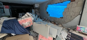 Dükkanı yıkılan esnafa 'brandalı' çözüm