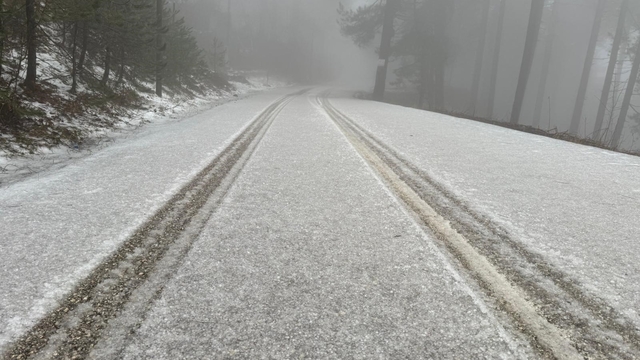 Zorkun Yaylası'nda dolu etkili oldu, çevre beyaza büründü