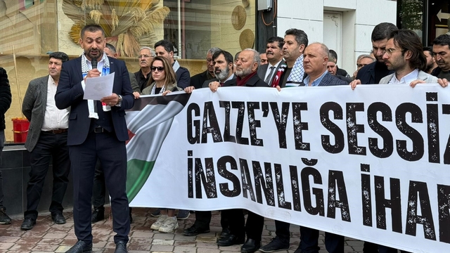 Iğdır'da cuma namazı sonrası Filistin'e destek açıklaması