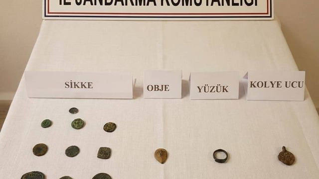 Bozdoğan'da tarihi eser kaçakçılığı operasyonu: 4 şüpheli yakalandı