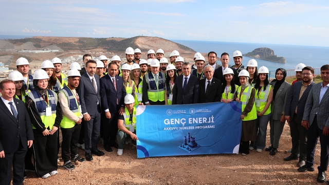 Gençlik ve Spor Bakanı Osman Aşkın Bak, Akkuyu NGS sahasını ziyaret etti