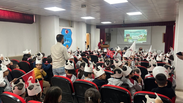 Kale'de öğrencilere Türk Kızılayın faaliyetleri anlatıldı