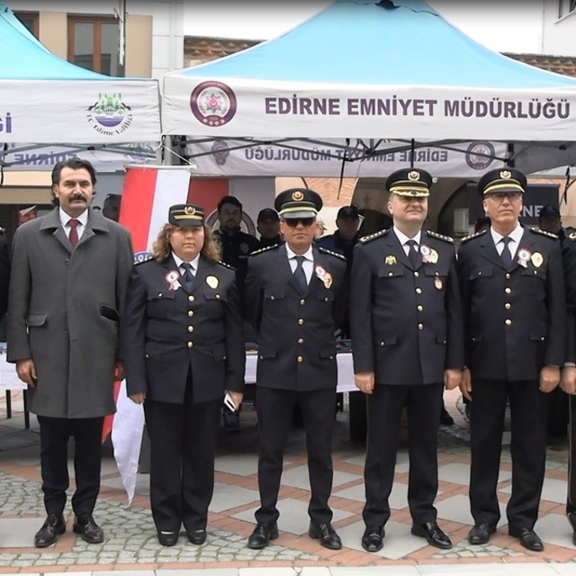 Edirne'de polis teşkilatı nostaljik sergisi ilgi gördü
Edirne'de polis teşk...