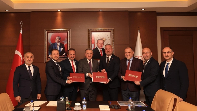 Karacabey'e 100 milyonluk spor yatırımı