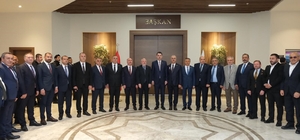 Bakan Murat Kurum'dan Çorum Belediyesi'ne ziyaret