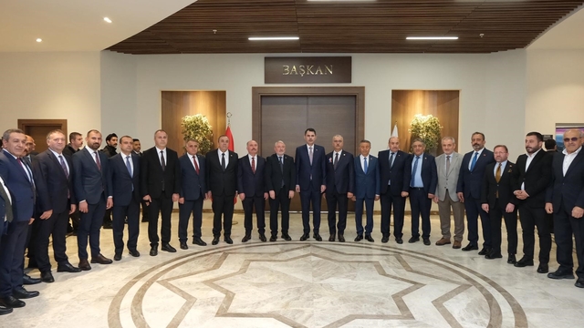 Bakan Murat Kurum'dan Çorum Belediyesi'ne ziyaret