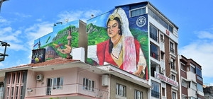 Manisa’nın sokakları sanatla renkleniyor