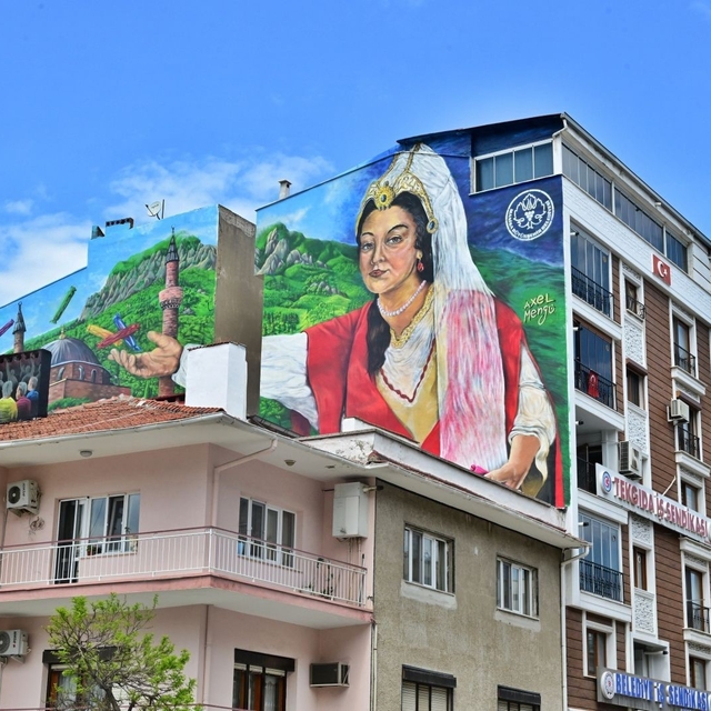 Manisa'nın sokakları sanatla renkleniyor