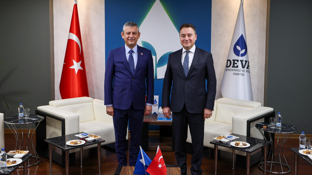 CHP Genel Başkanı Özel, DEVA Partisi Genel Başkanı Babacan'ı ziyaret etti: