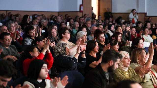 Aşık Veysel türküleri Aliağa'da yankılandı