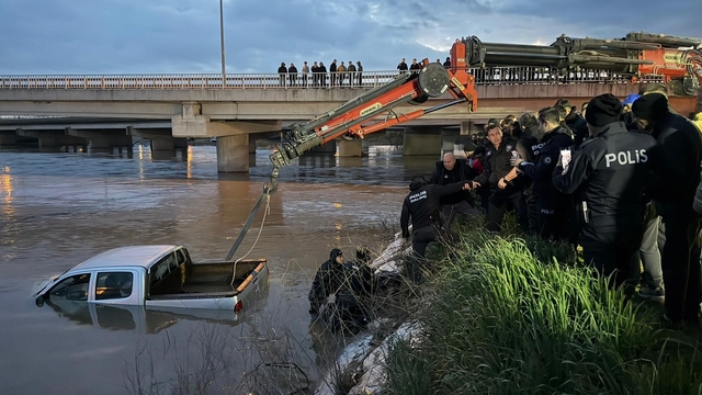 Bursa'da akıntıya kapılan araçtan acı sonuç: Sürücünün cansız bedeni bulundu