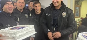 Görev başındaki polislere sürpriz kutlama