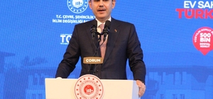 Bakan Kurum: "Deprem dönüşümü sosyal medya paylaşımıyla gerçekleşmez" "Asrın inşası Türkiye'nin başarısıdır, asrın inşası Türkiye'nin yüz akıdır" "Asrın inşasındaki tecrübemizi 81 ilimize yayıyoruz" "COP31 Zirvesine ev sahipliği yapacak olması Türkiye'nin artık çevre ve iklim alanında da dünyaya yön veren bir aktör oluşunun resmidir" "2 yılda 455 bin konutu nasıl teslim ettiysek 500 bin konutumuzu hızlı bir şekilde yapacağız"