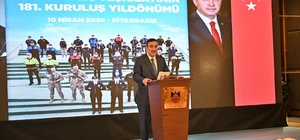 Yılmaz: ''Attığımız her adımda, yürüttüğümüz her çalışmada aziz şehitlerimizin hatırasına ve gazilerimizin fedakarlığına daima sahip çıkıyoruz'' Cumhurbaşkanı Yardımcısı Yılmaz, Diyarbakır'da Polis Teşkilatının 181'inci yıl dönümü kutlamasına katıldı