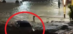 Osmaniye’de içinde 2 kişinin öldüğü otomobilin sele kapıldığı anlara ait görüntüler ortaya çıktı