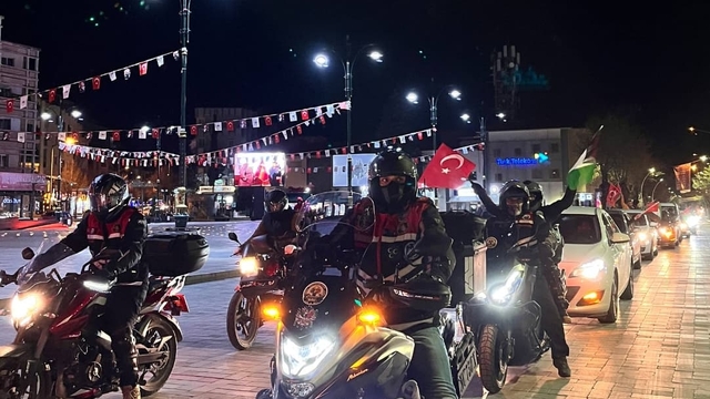 Burdur'da Gazze'ye destek için araç konvoyu oluşturuldu