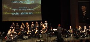Sivas'ta Devlet THM korosu ses sanatçıları konser verdi