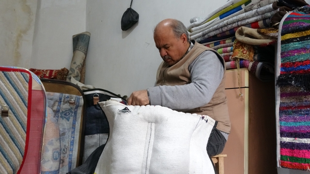 Gaziantep'te 45 yıllık semerci ustası mesleğini yaşatmaya çalışıyor