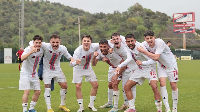 Altınordu kritik derbide Bucaspor'la oynuyor