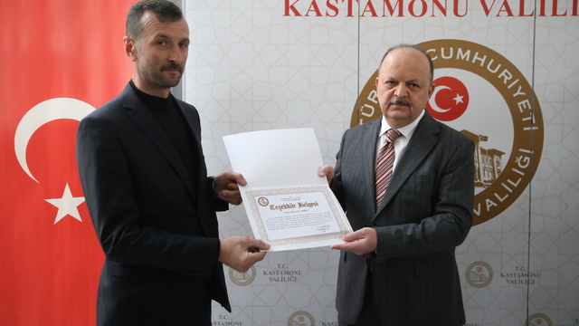 Kastamonu'da  "Hattat Emrullah Demirkaya Hüsn-i Hat Sergisi" açıldı