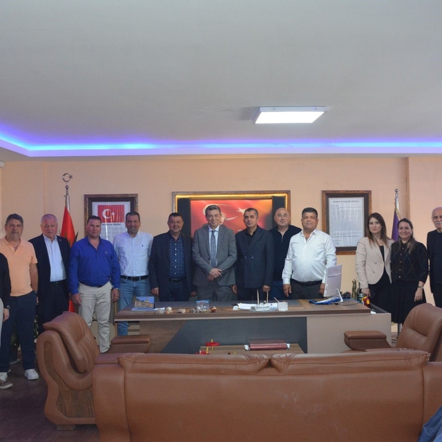 Kuşadası'nda AYESOB seçim çalışmaları sürüyor
Başkan Künkcü: "Birlik ve ber...