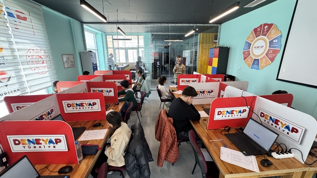 Van'da Deneyap Teknoloji Atölyeleri Öğrenci Seçme Sınavı başladı